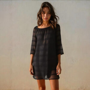 La Vie En Rose Black Crochet Swim Coverup Women's Size Small Vacation